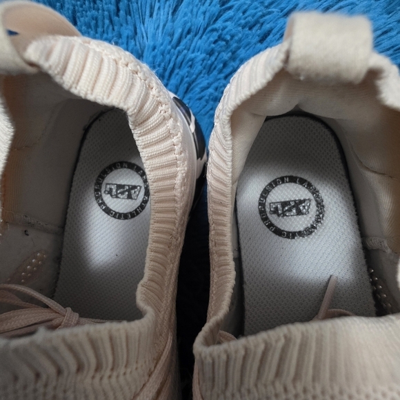 APL Techloom Wave Women's Athletic Shoes Size 7 Light Pink And BL/Navy Leopard - Picture 9 of 10